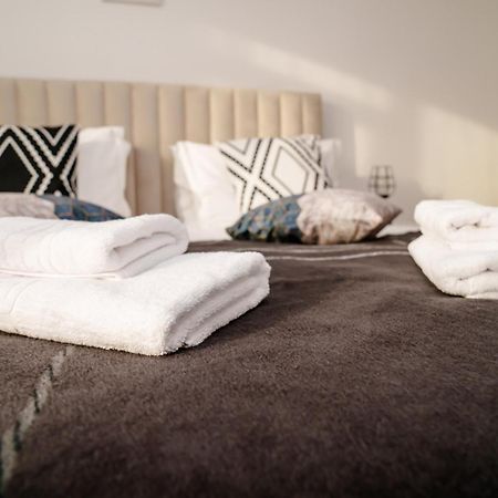 Studio Lounge Apartment Craiova Exterior foto