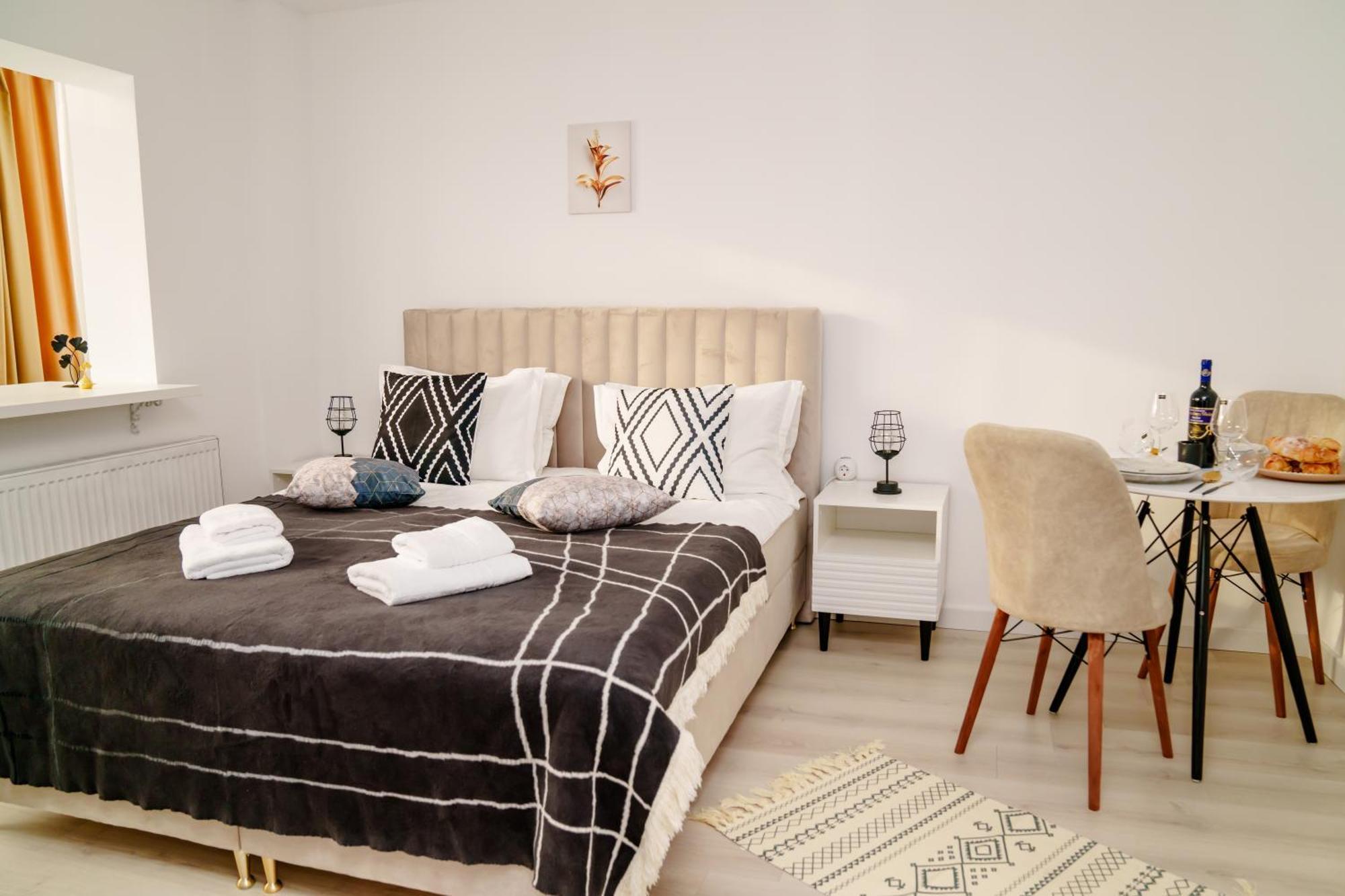Studio Lounge Apartment Craiova Exterior foto